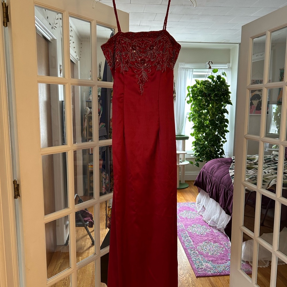 Elegant Y2K Ruby Red Prom Dress